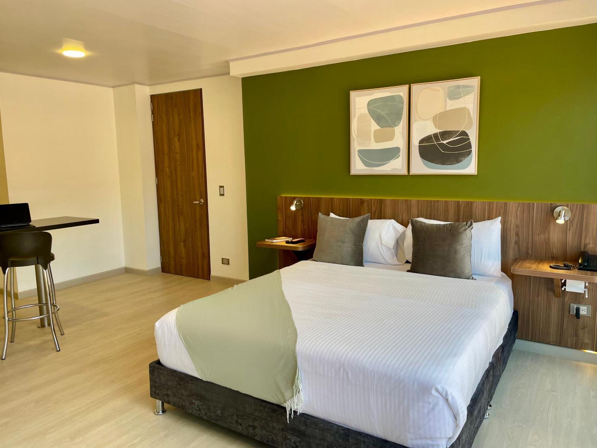 122 Plaza Apartahotel Богота Екстериор снимка