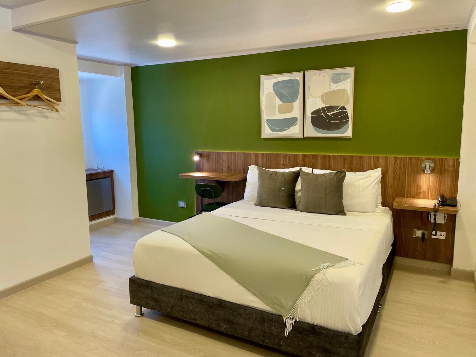 122 Plaza Apartahotel Богота Екстериор снимка