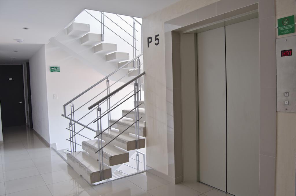 122 Plaza Apartahotel Богота Екстериор снимка