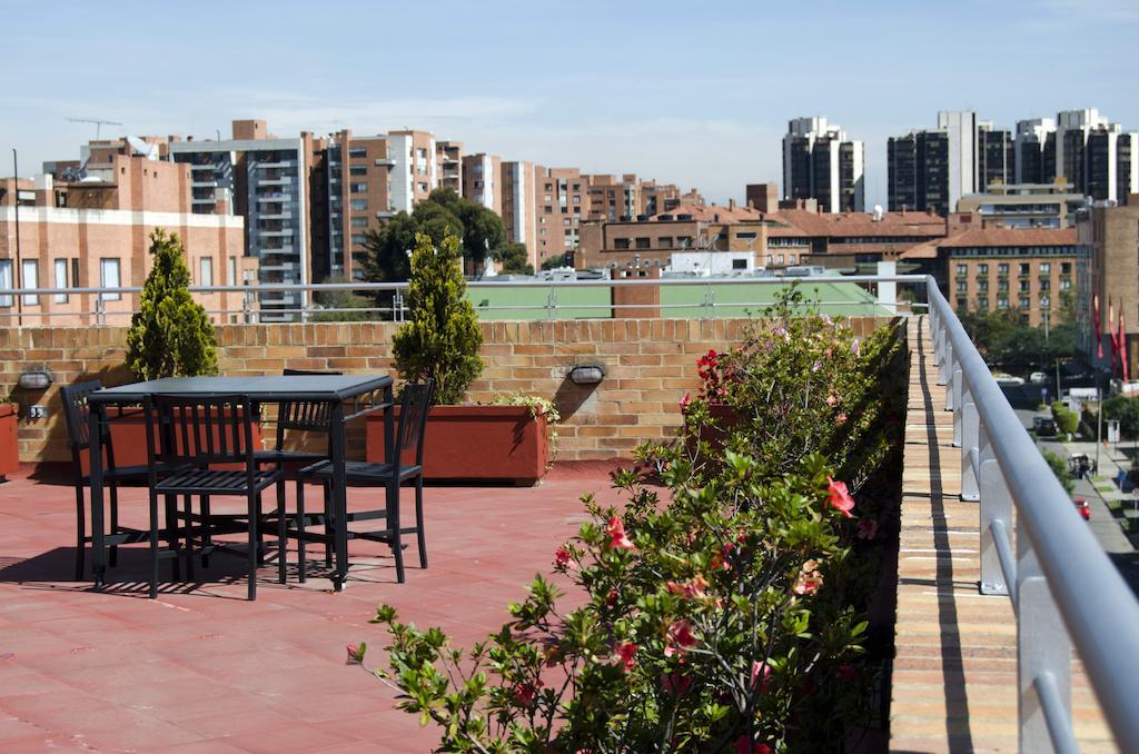 122 Plaza Apartahotel Богота Екстериор снимка