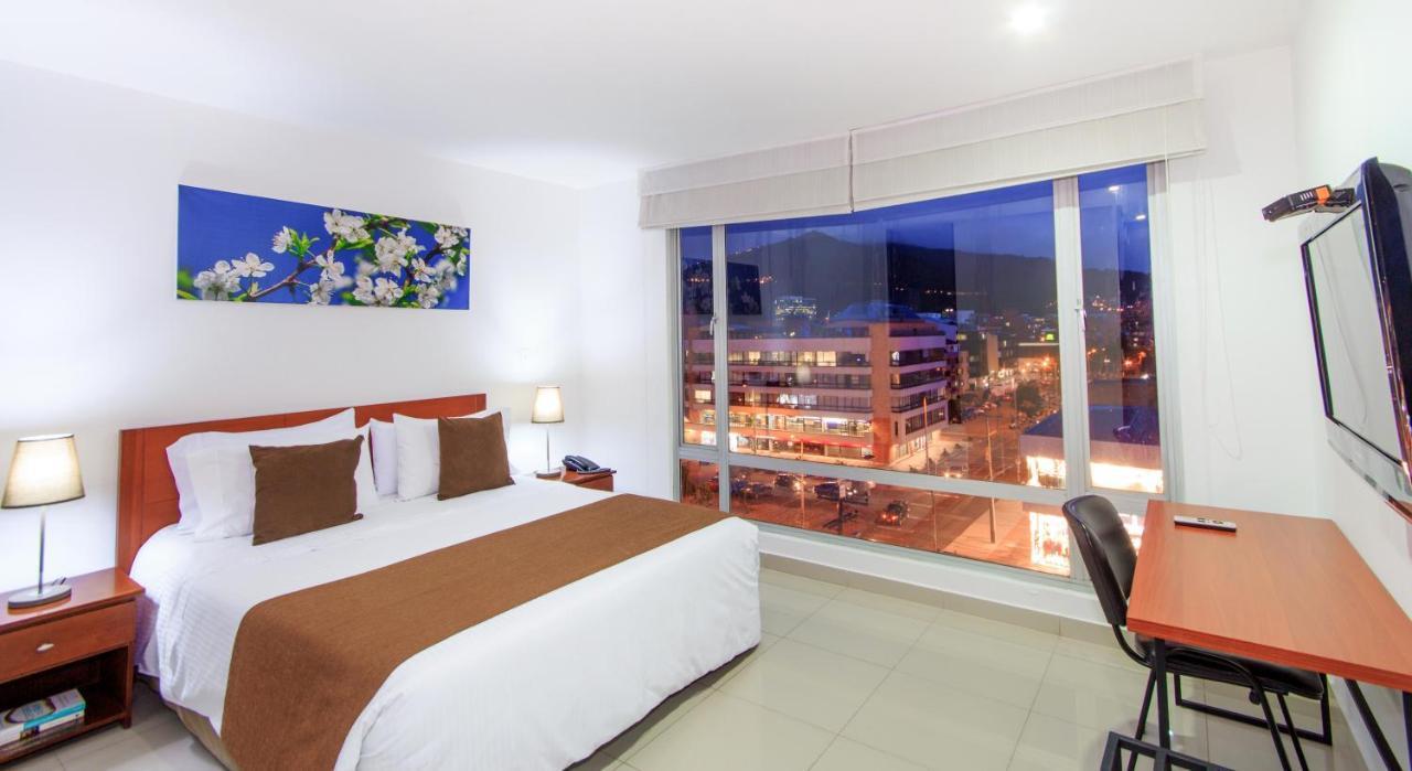 122 Plaza Apartahotel Богота Екстериор снимка
