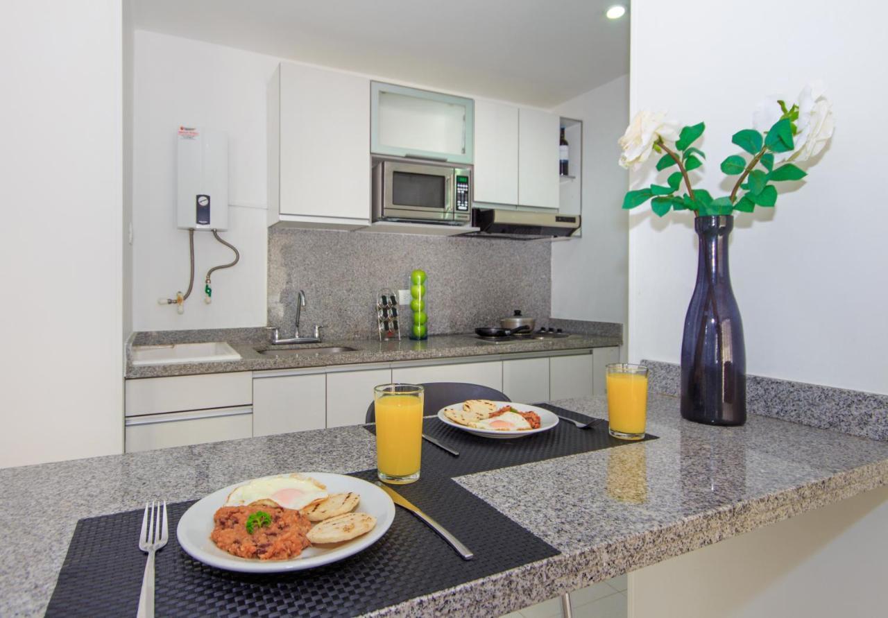 122 Plaza Apartahotel Богота Екстериор снимка