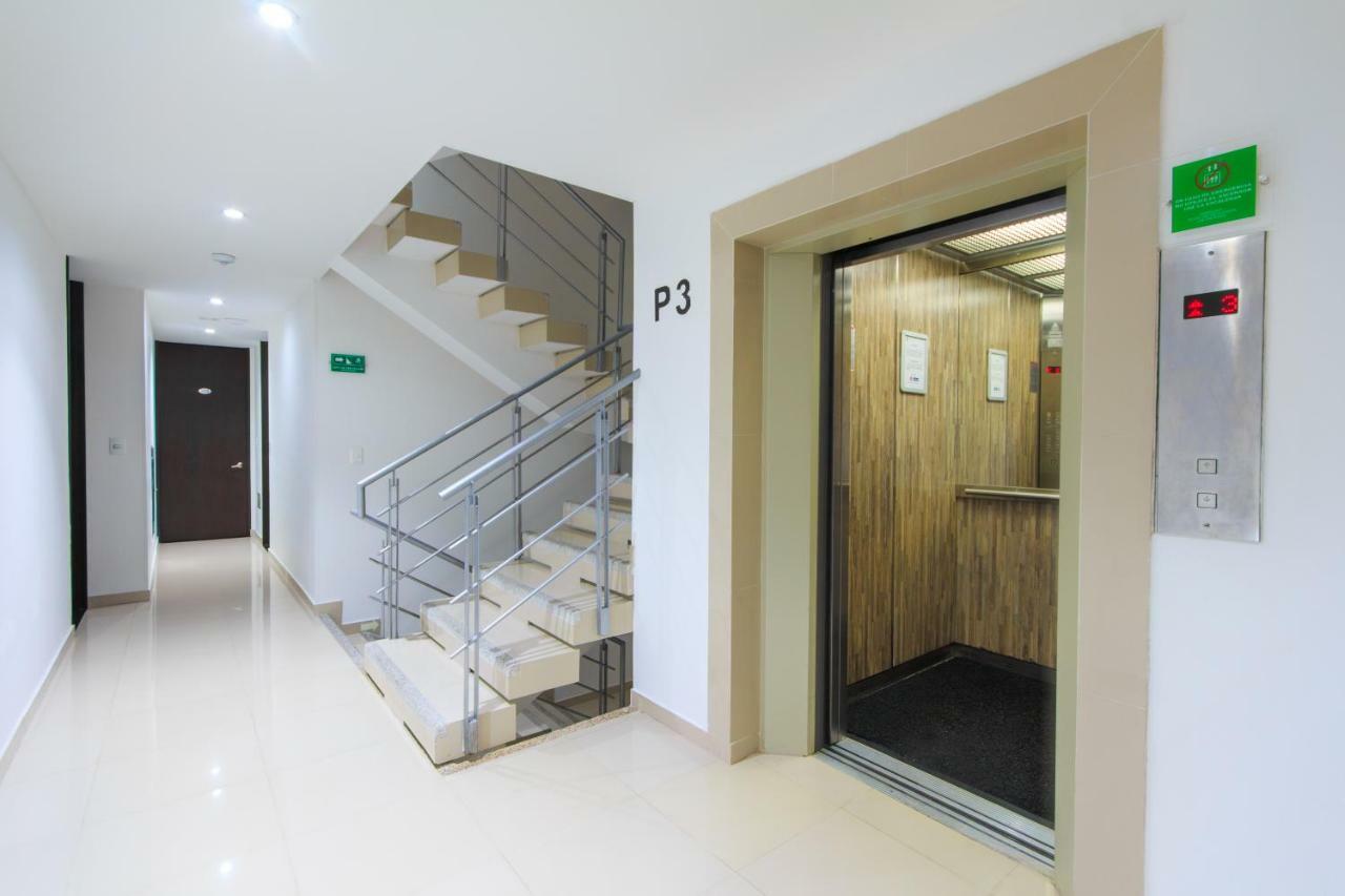 122 Plaza Apartahotel Богота Екстериор снимка